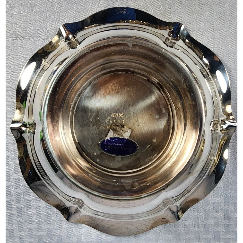 Vintage 1960's Reed & Barton Salem Silver Plate Pattern Bowl 4